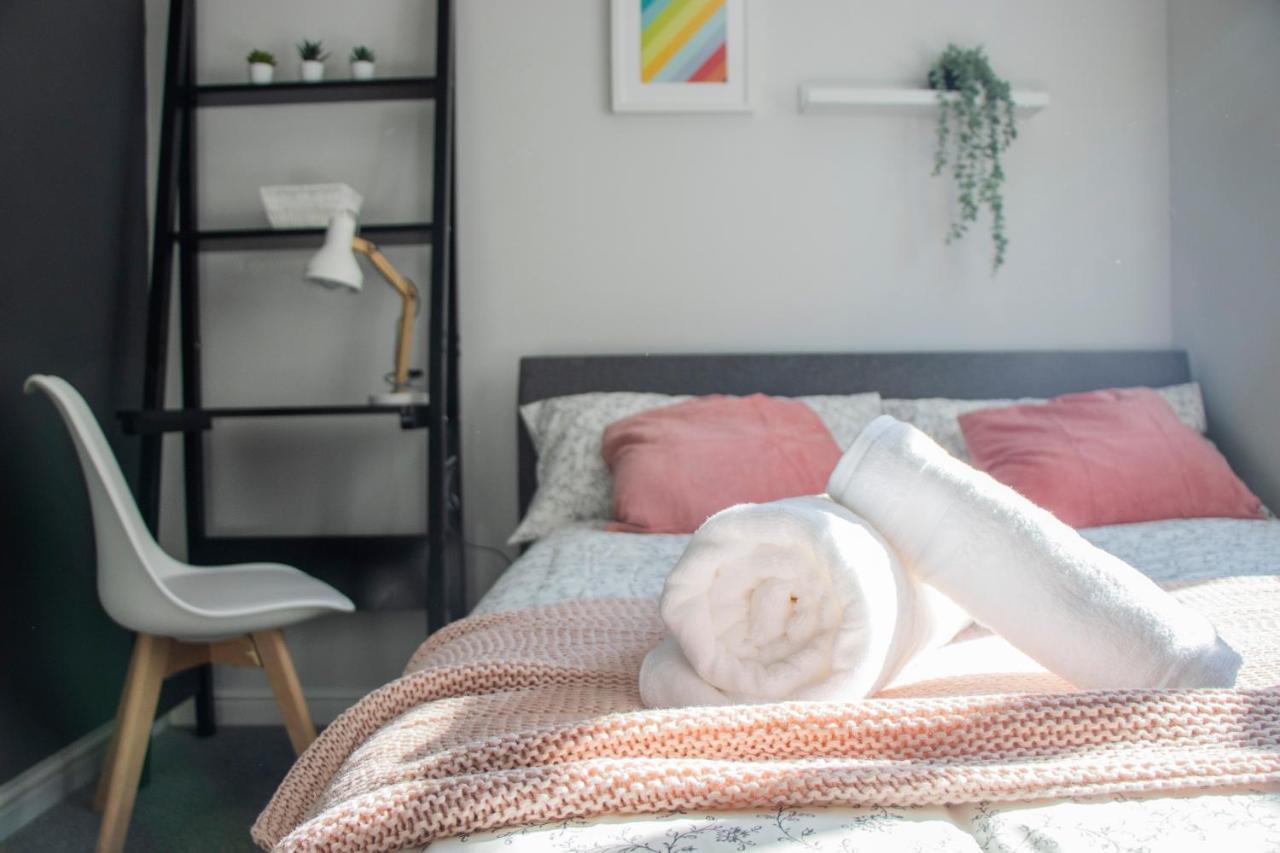 Lovely 3-Bedroom Apartment In Colchester Exteriör bild
