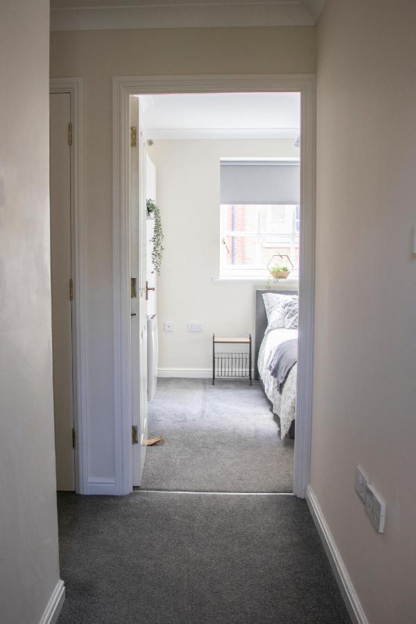 Lovely 3-Bedroom Apartment In Colchester Exteriör bild