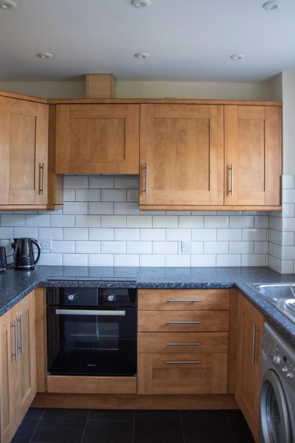 Lovely 3-Bedroom Apartment In Colchester Exteriör bild
