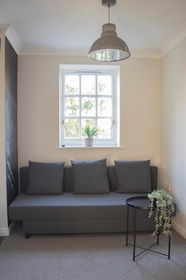 Lovely 3-Bedroom Apartment In Colchester Exteriör bild